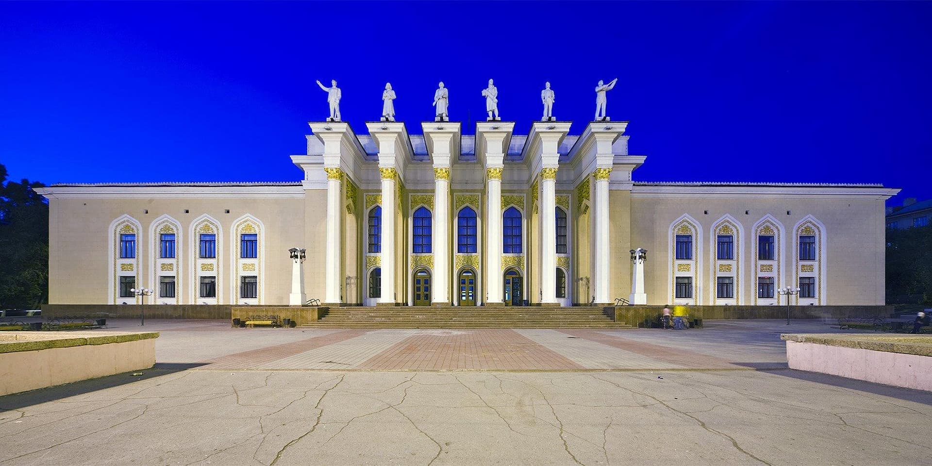 🏫 Афиша, расписание и билеты - Дворец культуры горняков в Караганде |  Portalbilet.ru