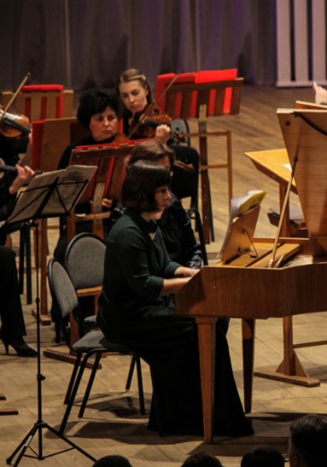 Сергей Тищенко, альт Елизавета Миллер, клавесин Back to Baroque. Концерт с пояснениями logo