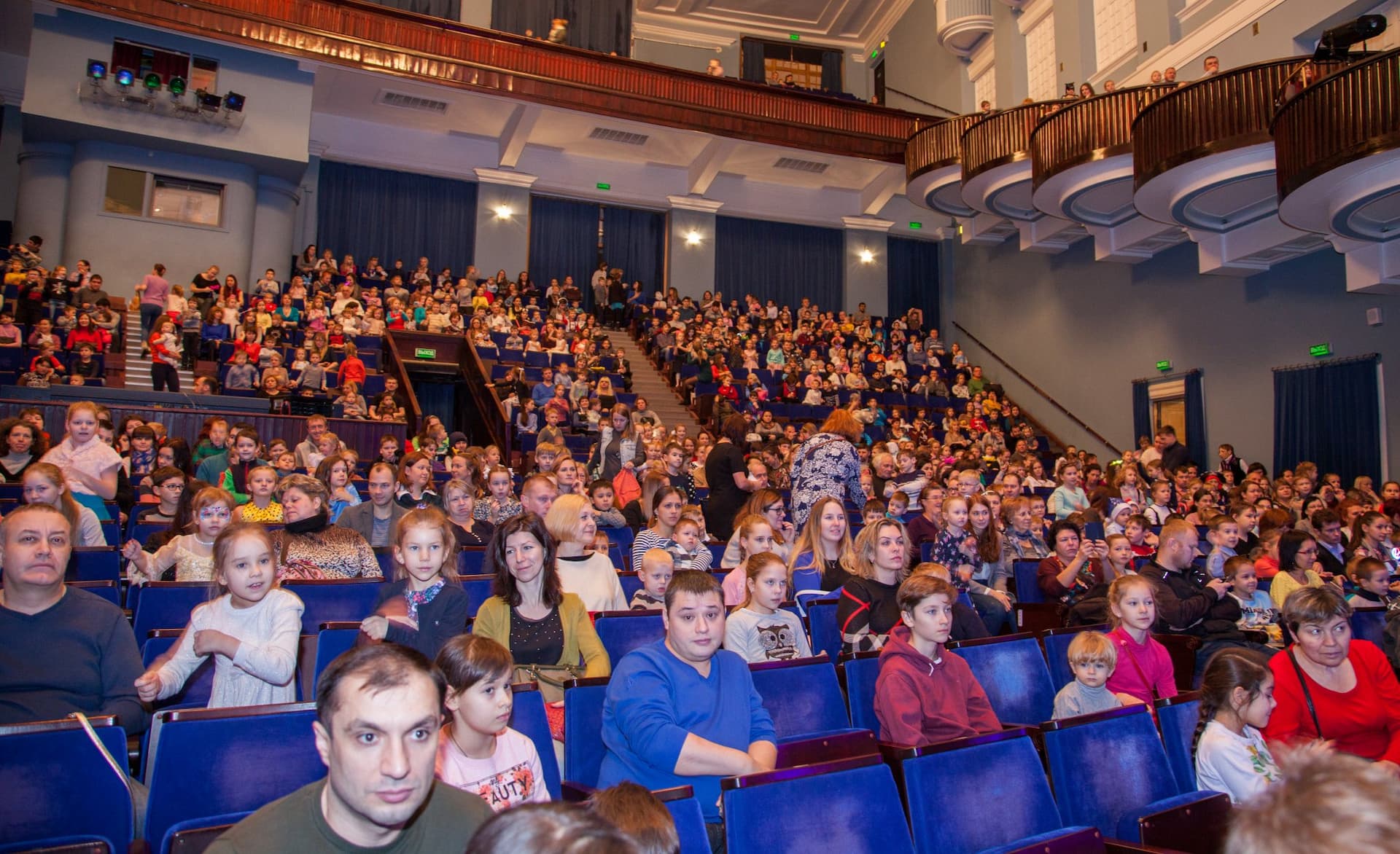 🏫 Афиша, расписание и билеты - ДК имени А. М. Горького в Санкт-Петербурге  | Portalbilet.ru