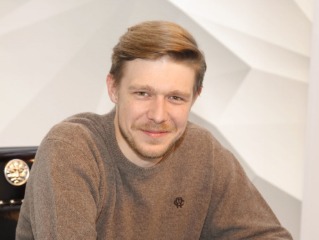 Никита Ефремов