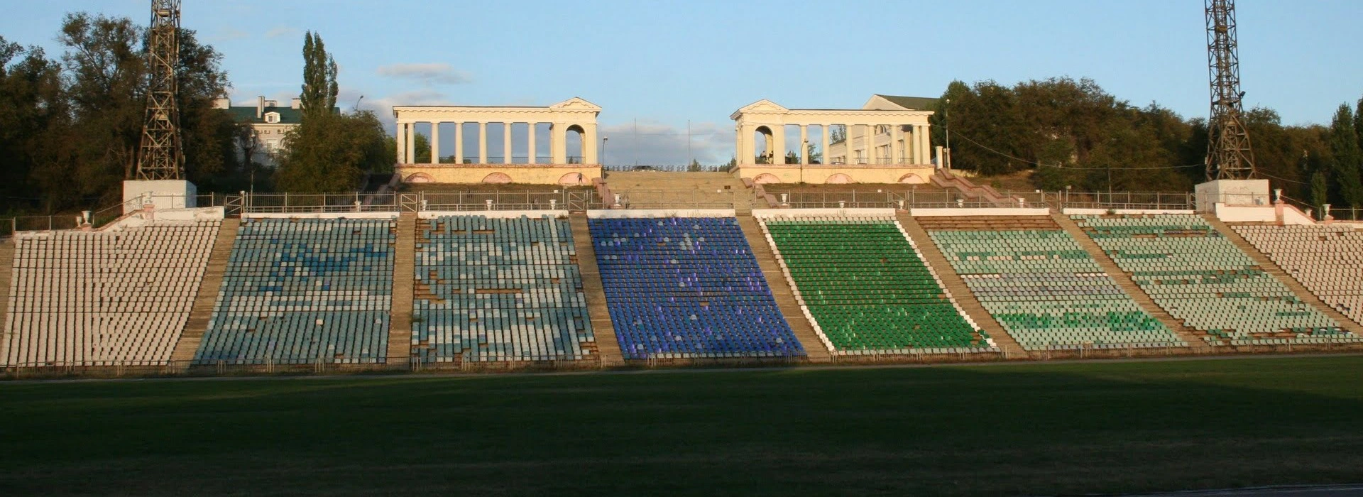 🏟 Афиша, расписание и билеты - Центральный стадион имени Ф. Г. Логинова в  Волжском | Portalbilet.ru