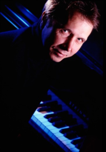 Михаил Плетнев, фортепиано. Бетховен. logo