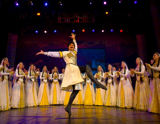 Государственный ансамбль танца Дагестана «Лезгинка»