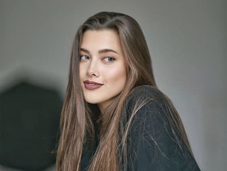 Анет Сай