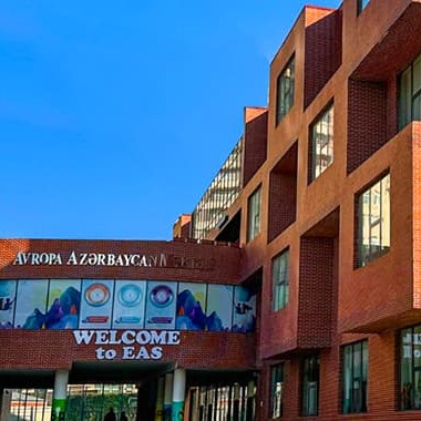 Европейско-Азербайджанская Школа (Бадамдар)