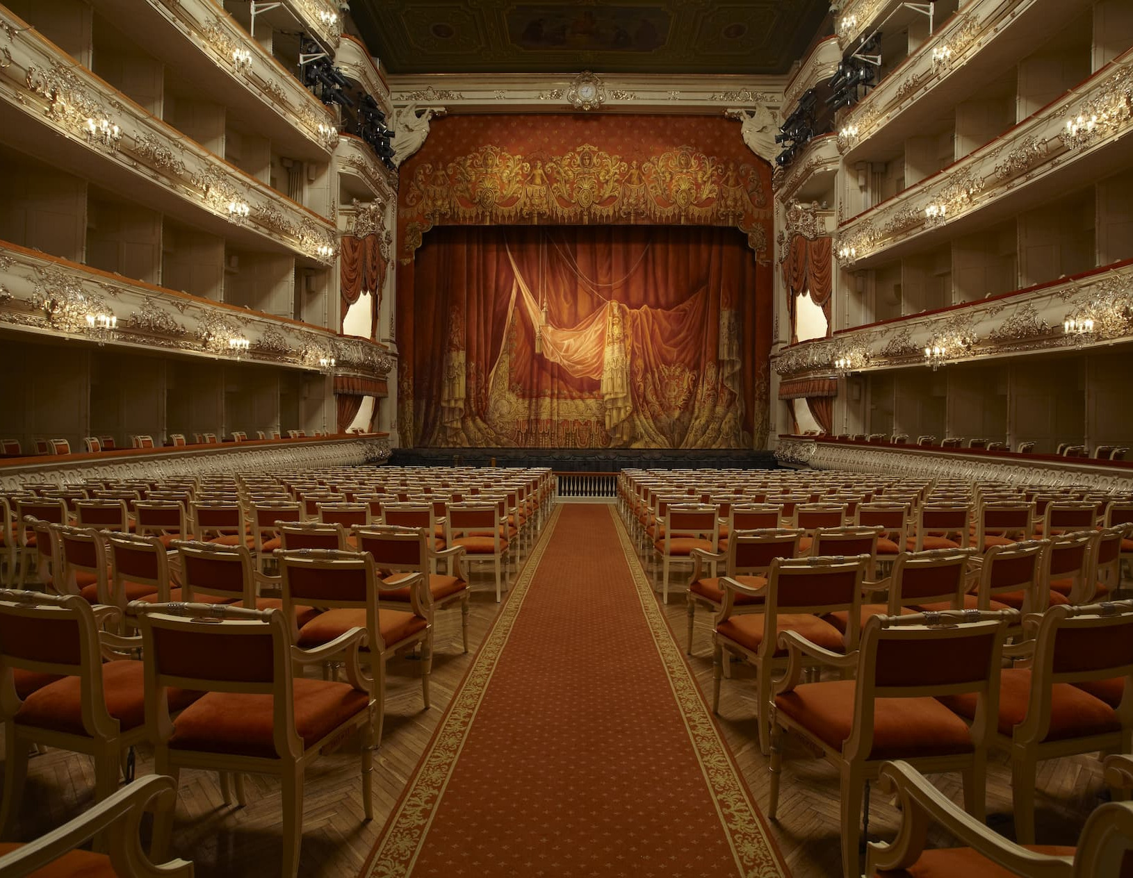 Фото зала михайловского театра в санкт петербурге